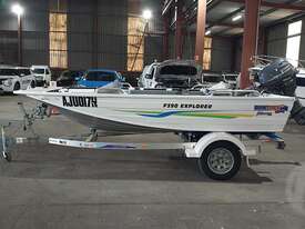 Quintrex F390 Explorer - picture2' - Click to enlarge