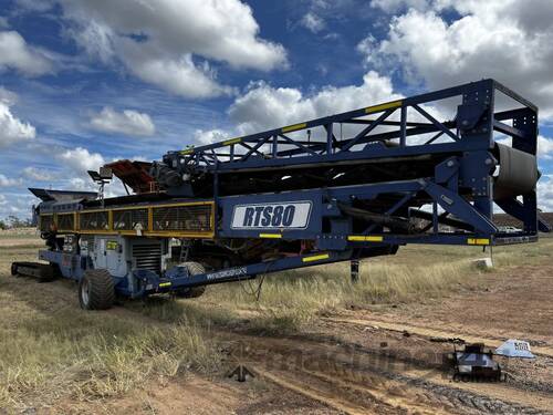 2014 Edge RTS80 Portable Radial Stacking Conveyor