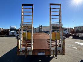 1986 Howard Porter Tri-Axle Trailer - picture1' - Click to enlarge