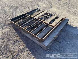 Forklift Mast Guard  - picture0' - Click to enlarge