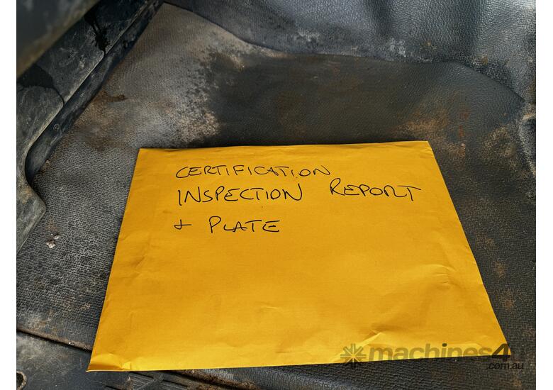 caption 2005 Mitsubishi FV 500 Concrete – Pump