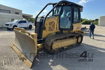 Caterpillar 2021 CAT D3 4250 Hours Caterpillar 2021 CAT D3 4250 Hours