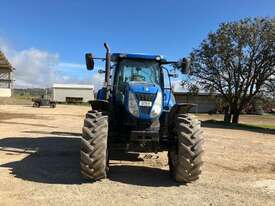 2014 New Holland T7.220 FWA Tractor - picture0' - Click to enlarge