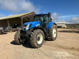 2014 New Holland T7.220 FWA Tractor - picture1' - Click to enlarge