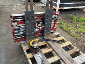 MEYER DOUBLE PALLET HANDLER FORKLIFT ATTACHMENT - picture0' - Click to enlarge