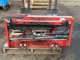 MEYER DOUBLE PALLET HANDLER FORKLIFT ATTACHMENT - picture1' - Click to enlarge