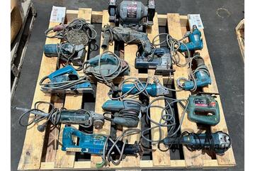 SELECTION OF POWER TOOLS