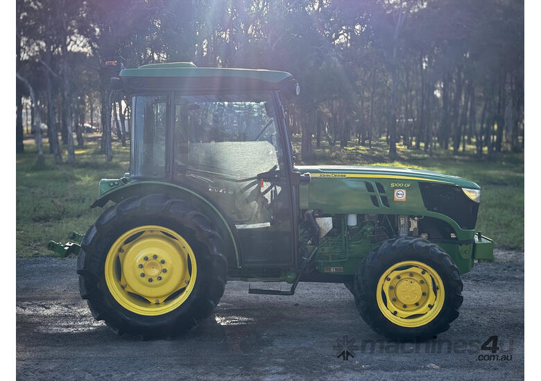 caption John Deere 5100 FWA/4WD Tractor