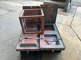 East West Engineering Concrete Mould (Unreserved) - picture1' - Click to enlarge