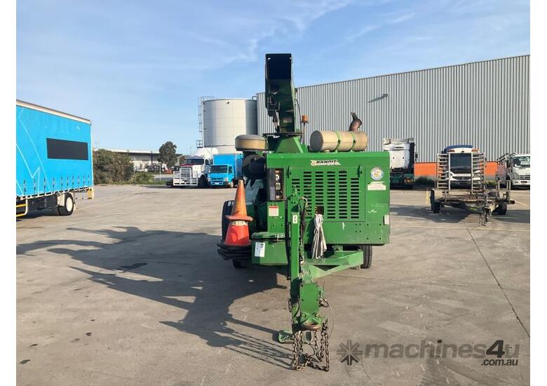 caption 2014 Bandit 1890XP Single Axle Wood Chipper