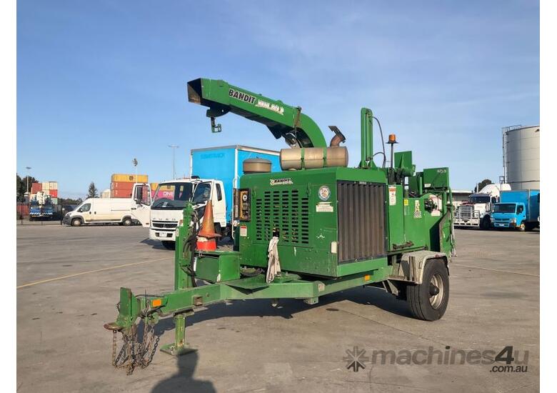 caption 2014 Bandit 1890XP Single Axle Wood Chipper