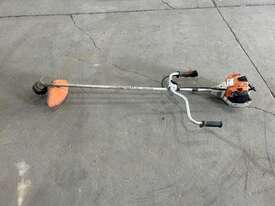 STIHL FS240 Brushcutter (Ex-Council) - picture2' - Click to enlarge