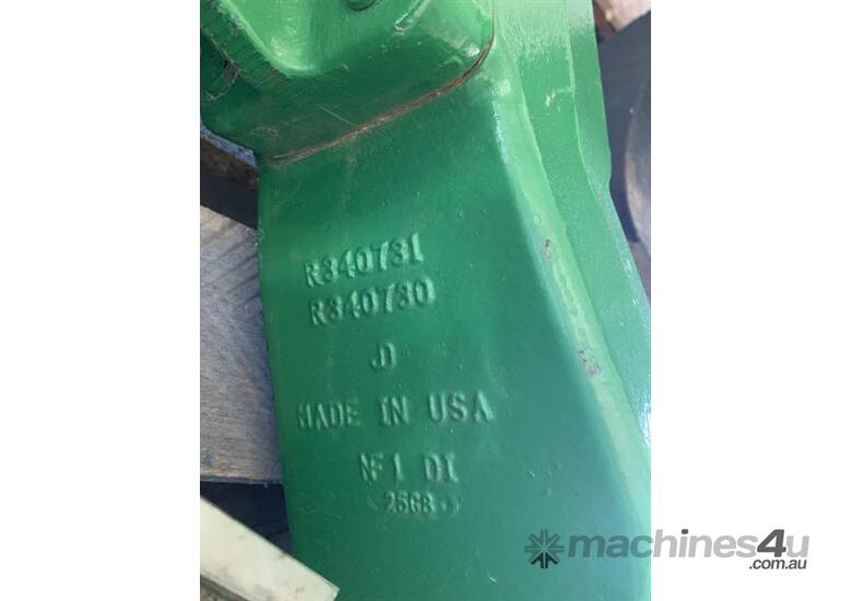 caption John Deere Linkage Arm/ Quick Hitch