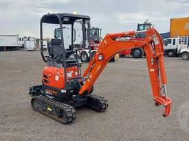 Kubota U17 - picture0' - Click to enlarge