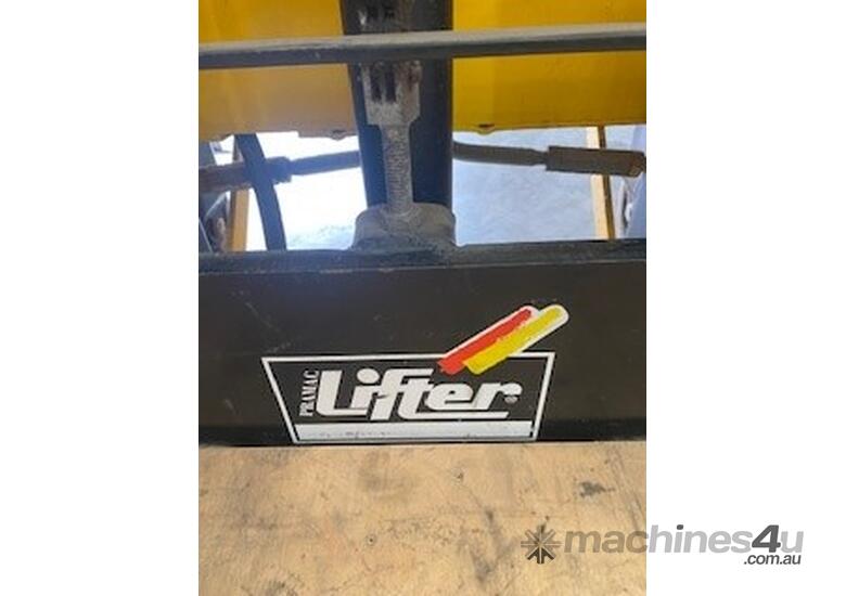 caption Walkie stacker Electric lifting platform