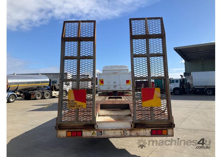 caption 2003 Rollins Pty Ltd Beavertail Single Axle Beaver Tail Trailer