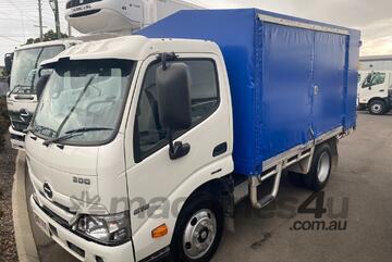 0000 Hino 616 AT 2525 STD Courier Truck Pantech