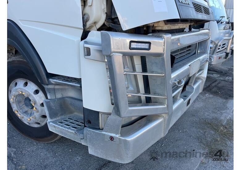 caption 2017 Volvo FM13 Tipper