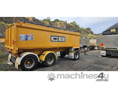 2003 CB Tri-Axle Steel Tipper Trailer