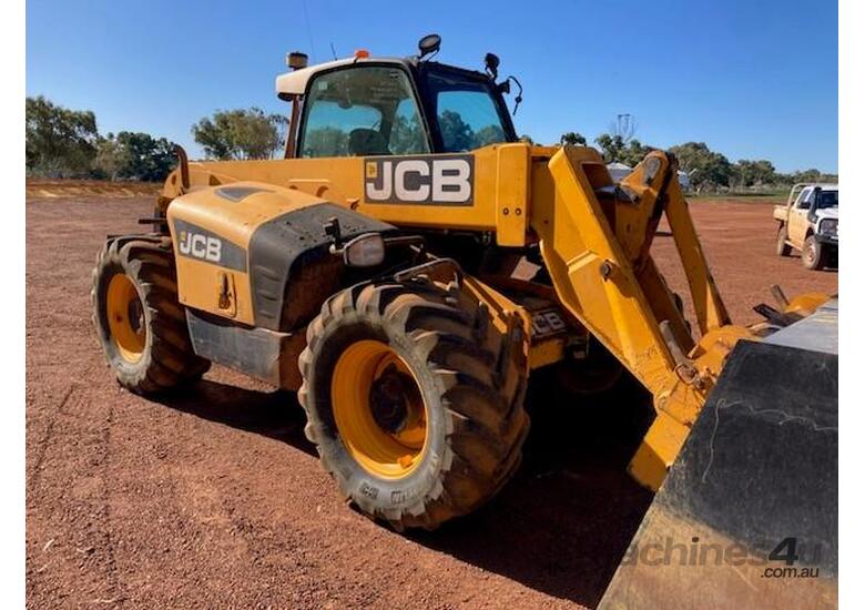 caption 2014 JCB 541-70 AGRI SUPER TELEHANDLER