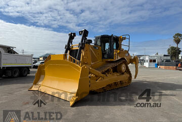 Caterpillar 2012   D8T Dozer