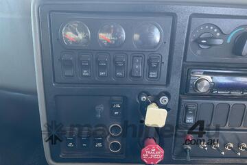 2010 Caterpillar CT Water Tanker