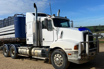 Kenworth T401 Primemover Truck