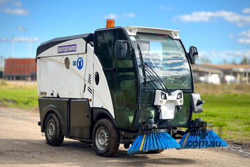 MacDonald Johnston CN101 Sweeper Sweeping/Cleaning