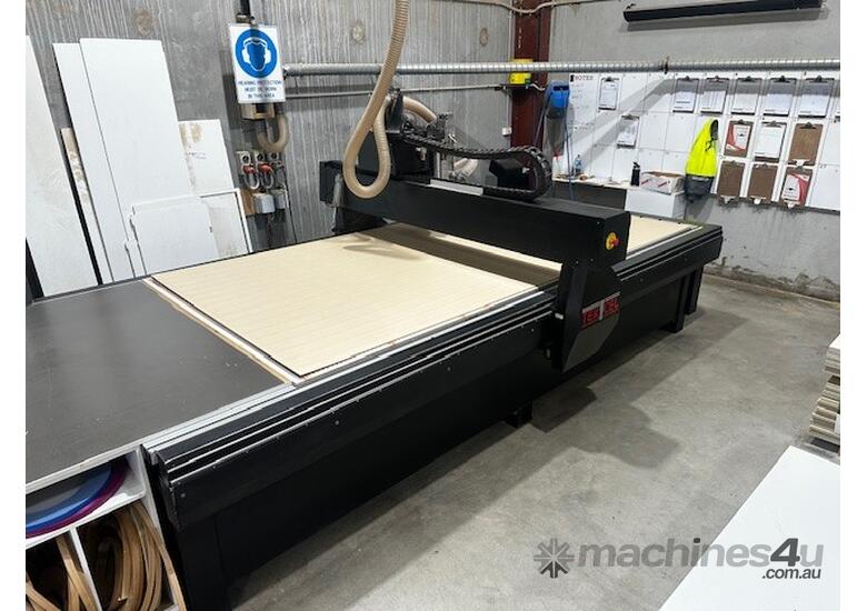 caption CNC Flatbed router