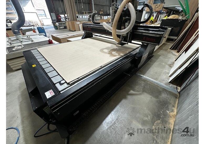 caption CNC Flatbed router