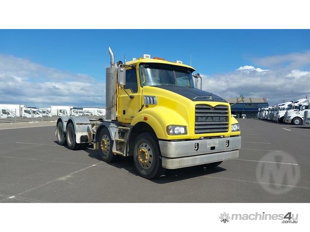 Buy Used Mack METROLINER Trucks (1158657) - Listed on Machines4u