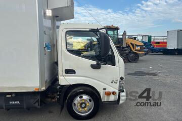 2021 Hino 300 616 Refrigerated Pantech 2021 Hino 300 616 Refrigerated Pantech