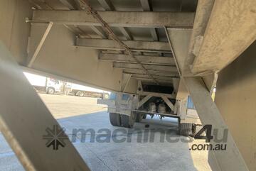 2021 Krueger ST-3-38 Tri Axle Flat Top Curtainside B Trailer 2021 Krueger ST-3-38 Tri Axle Flat Top Curtainside B Trailer