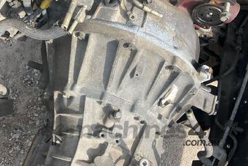 2006 Hino Dutro U305 Cab Chassis