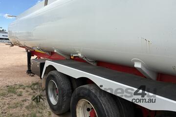 2016 Stonestar BD-RT Tri Axle Water Tanker Trailer 2016 Stonestar BD-RT Tri Axle Water Tanker Trailer