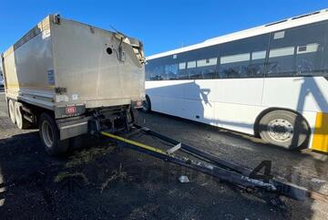 Muscat   3axle Dog Trailer