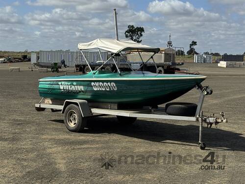 1979 FLIGHTCRAFT PHANTOM SKI BOAT 