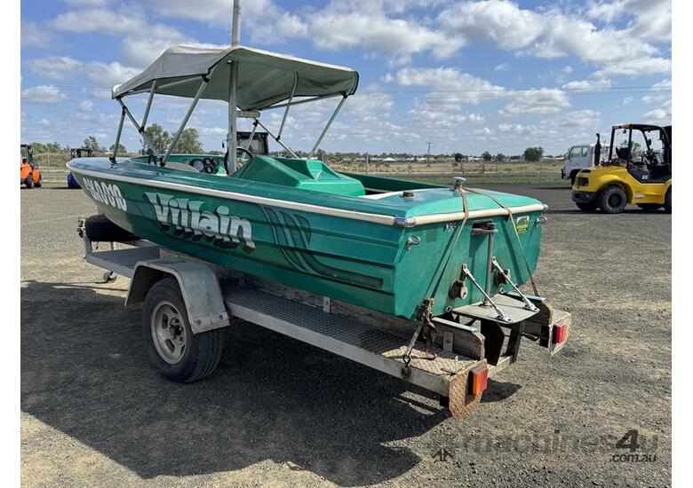 1979 FLIGHTCRAFT PHANTOM SKI BOAT 