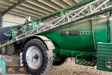 (9084) Gold Acre - 6500 litre x 36 metre