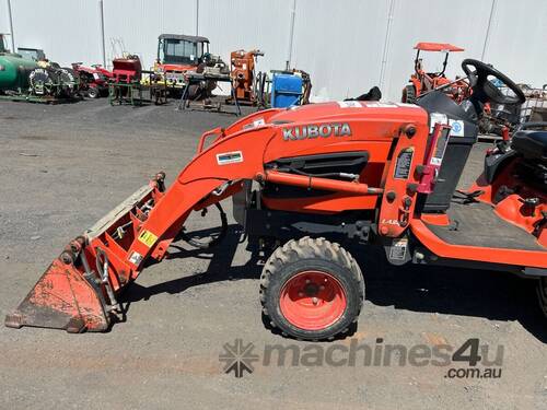Kubota BX 25D Tractor/Loader/Backhoe