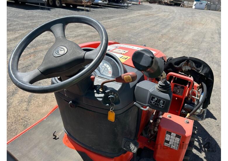 Kubota BX 25D Tractor/Loader/Backhoe