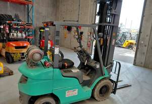 Mitsubishi Used   FG25ZN 2.5T