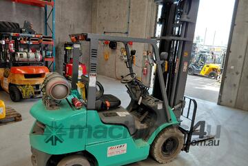 Mitsubishi     FG25ZN 2.5T