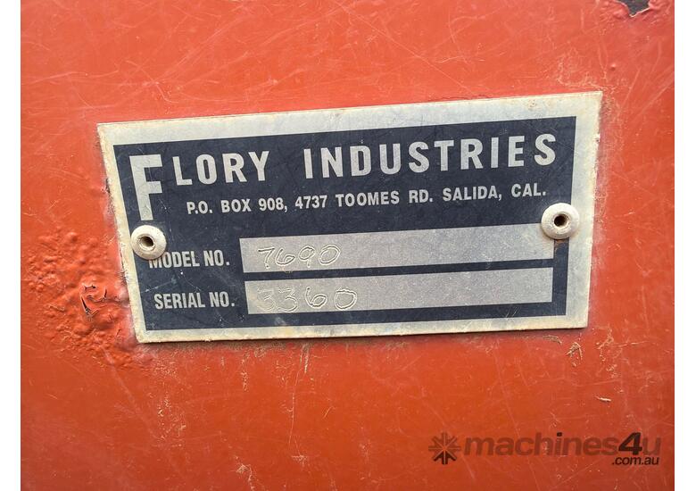 Flory Industries 7690 Sweeper