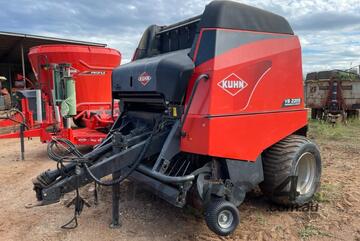 Round Baler - KUHN VB 2265 Progressive Density Round Baler
