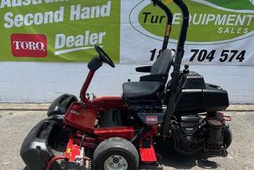 Toro 3150-Q Greensmaster, ride on mower, Grrens, Tees, Clubhouse, parks, private use,