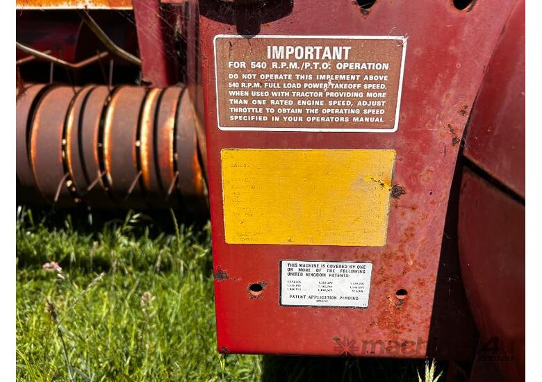 International Harvester 440