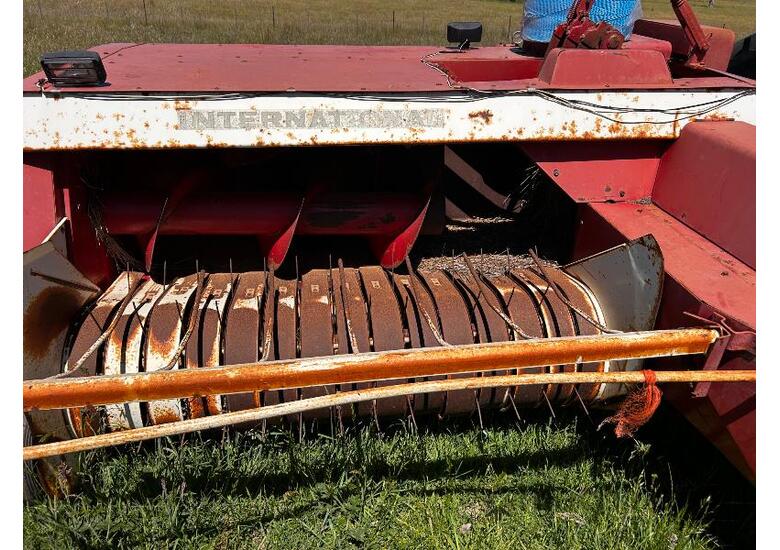 International Harvester 440