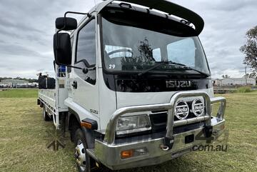 Isuzu FRR550 4x2 Traytop Cranetruck. Ex Govt