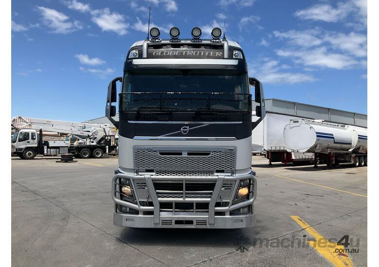 2017 Volvo FH16 Prime Mover Sleeper Cab